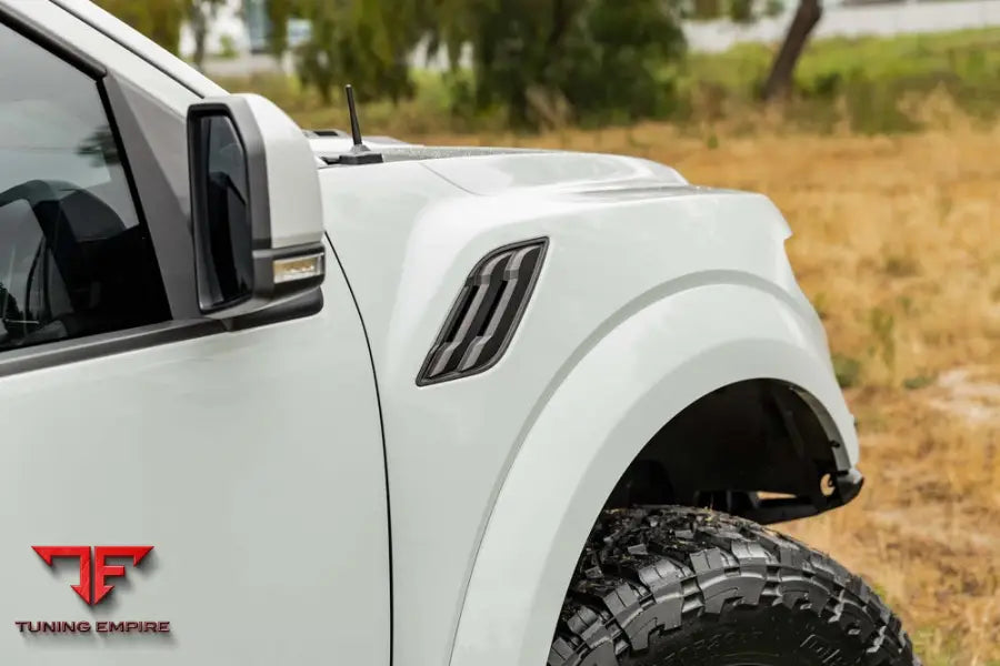 FORD F-150 RAPTOR WHEELS AND EXHAUST SYSTEM