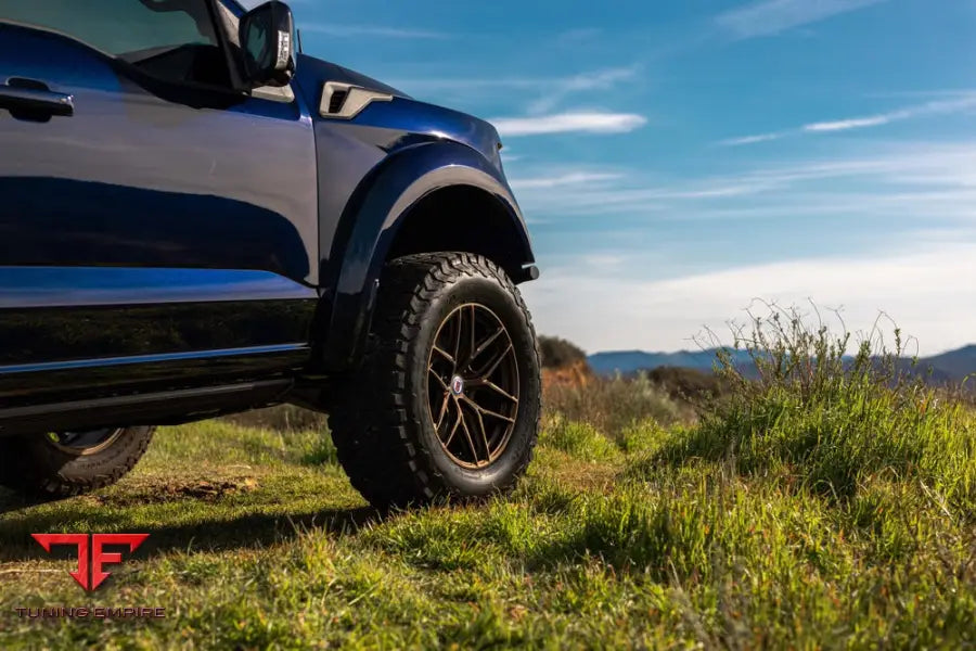 FORD F-150 RAPTOR WHEELS AND EXHAUST SYSTEM