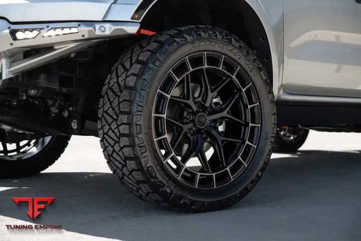 FORD GT FORGED WHEELS AND EXHAUST SYSTEM