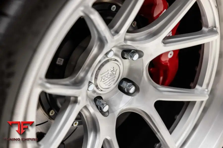 FORD GT FORGED WHEELS AND EXHAUST SYSTEM