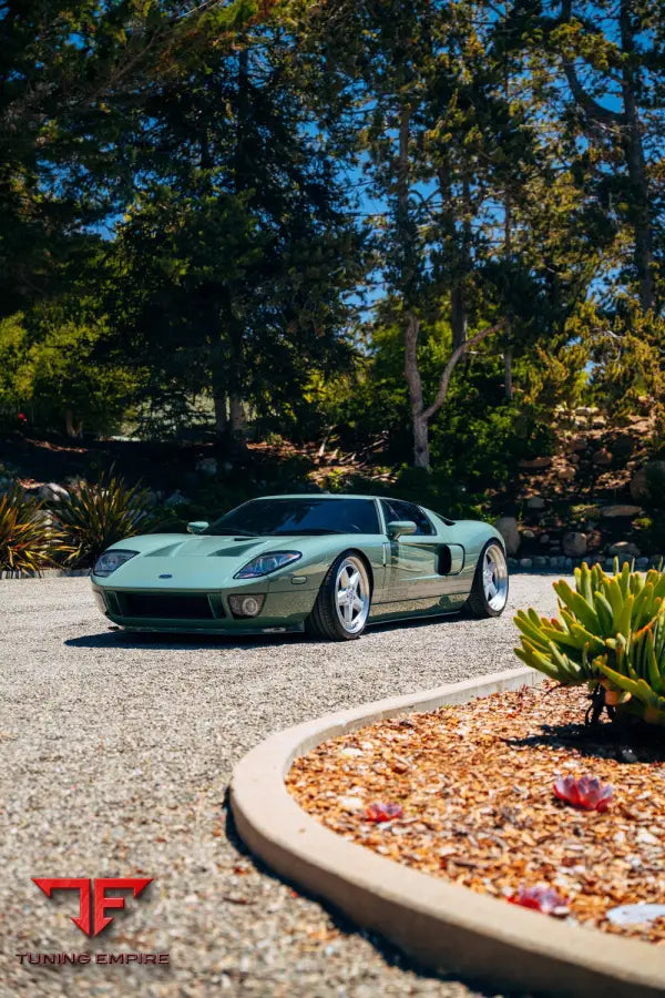 FORD GT FORGED WHEELS AND EXHAUST SYSTEM