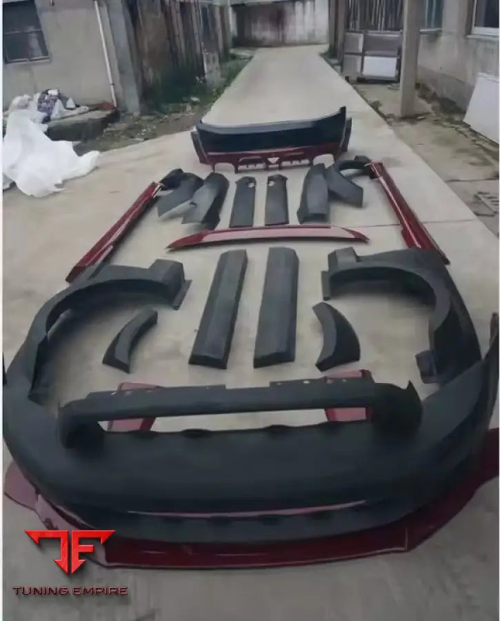 FORD MUSTANG 2010-2013 GT500 CARBON FIBER BODY KIT