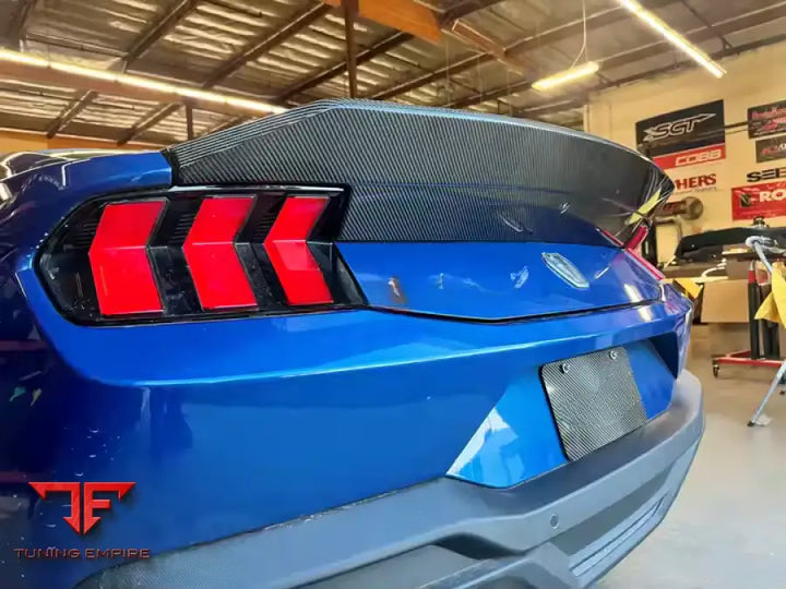 FORD MUSTANG 2024 CARBON BODY KIT