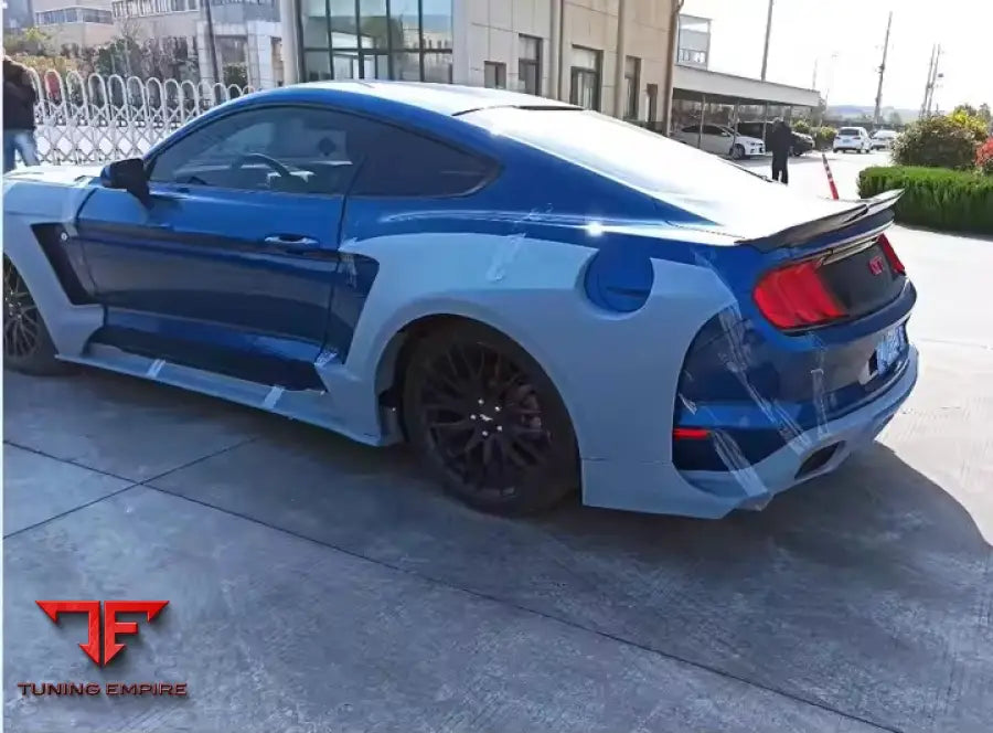 FORD MUSTANG 2018 + CARBON FIBER BODY KIT