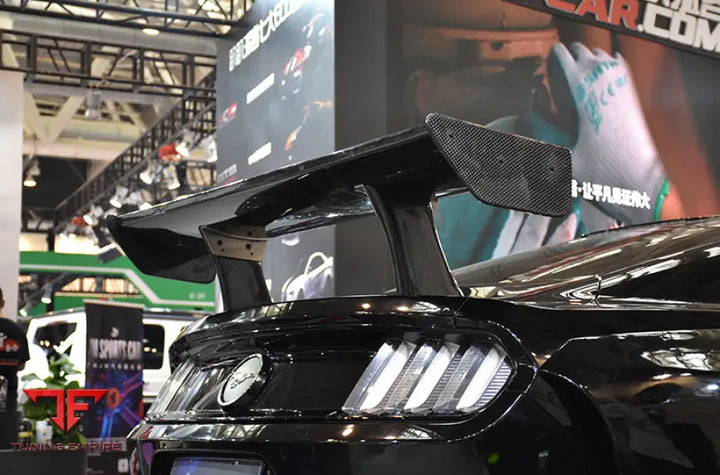 FORD MUSTANG FIBER BODY KIT PARTS