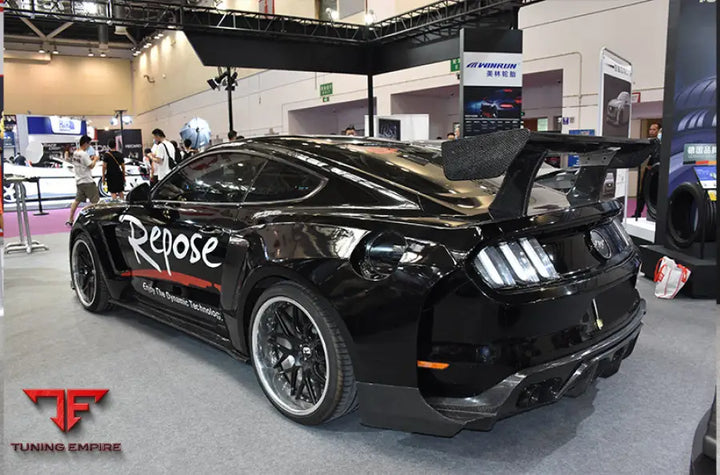 FORD MUSTANG FIBER BODY KIT PARTS