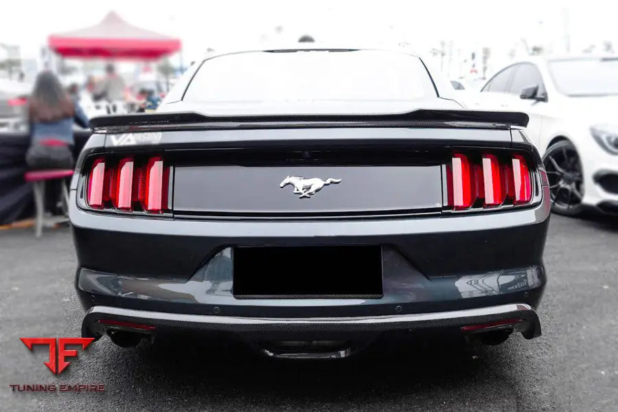 FORD MUSTANG RSH STYLE CARBON FIBER REAR LIP BSD