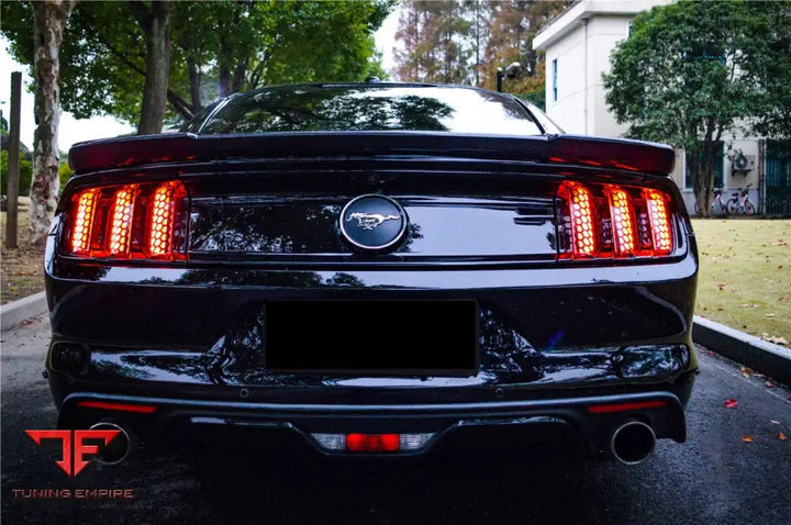 FORD MUSTANG RSH STYLE CARBON FIBER TRUNK SPOILER BSD