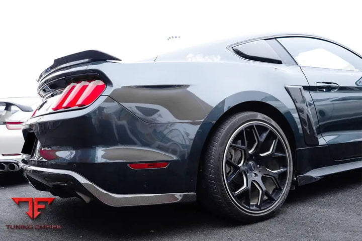 FORD MUSTANG RSH STYLE CARBON FIBER TRUNK SPOILER BSD