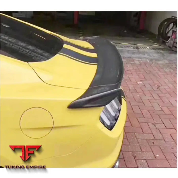 FORD MUSTANG V6 V8 GT SHELBY GT350R CARBON FIBER PARTS