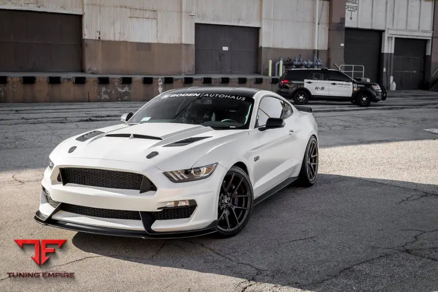 FORD MUSTANG WHEELS AND EXHAUST SYSTEM