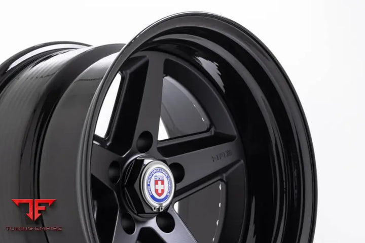 HRE 517