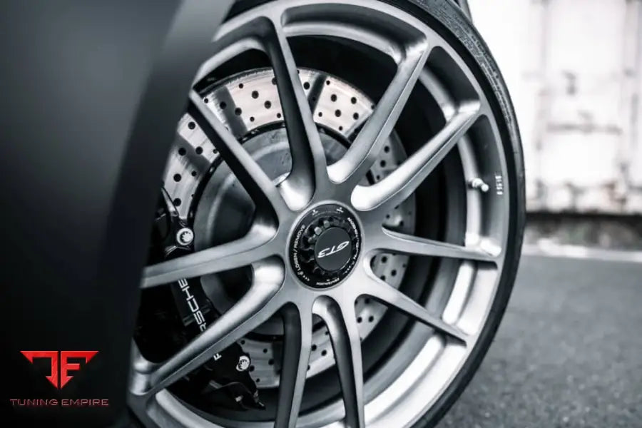 HRE P104