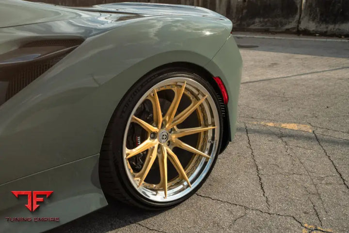 HRE S104SC