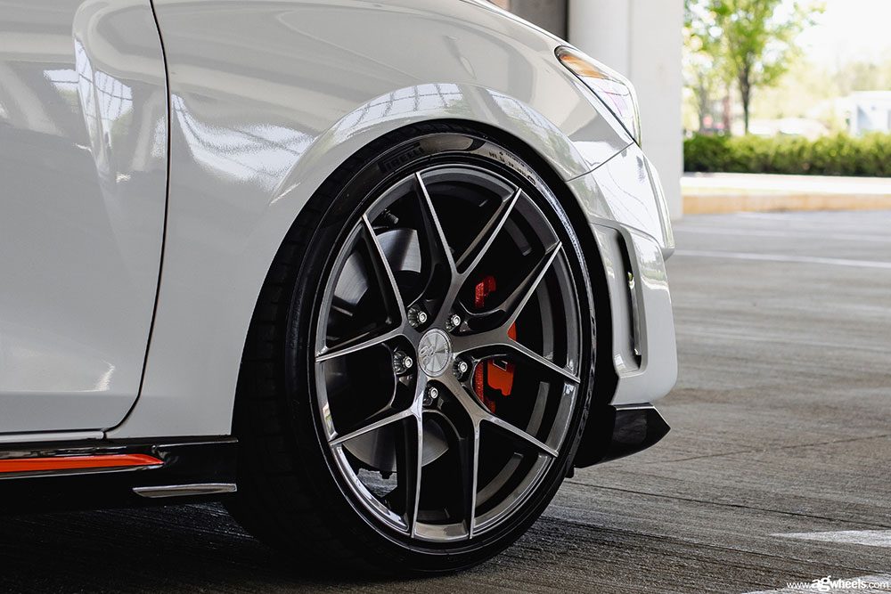 HYUNDAI VELOSTER N on custom forged wheels