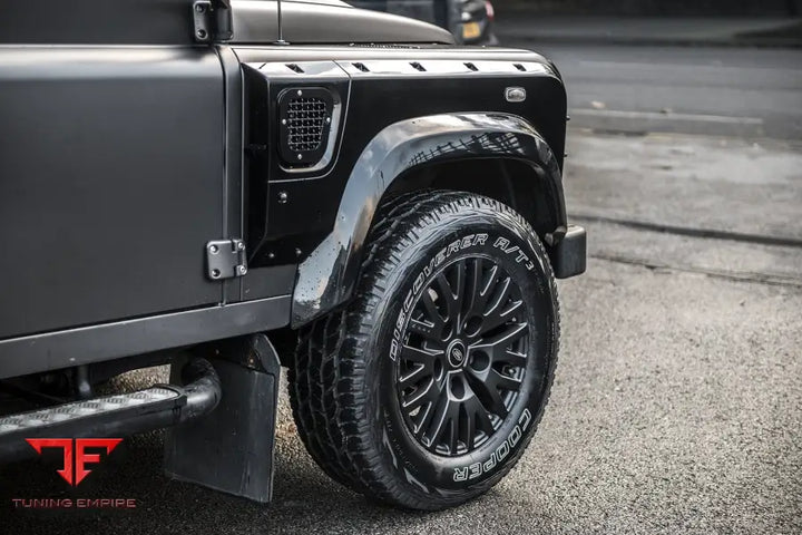 KAHN 1983 LIGHT