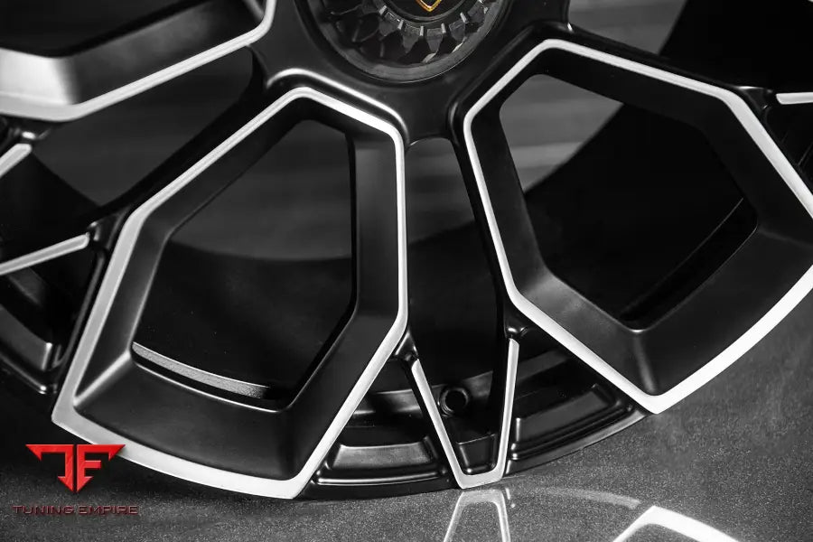 LAMBORGHINI AVENTADOR KAHN FORGED WHEELS