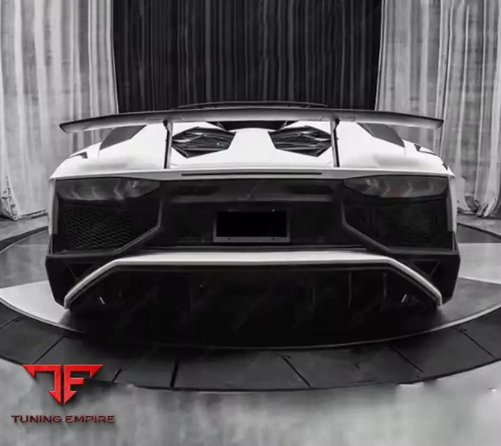 LAMBORGHINI AVENTADOR LP700 BODY KIT