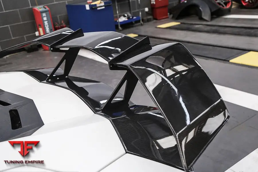 Lamborghini Aventador Lp700 @Lp750 @ Lp740 Lp720 Lp780 Coupe & Roadster Rzs Style Carbon Fiber