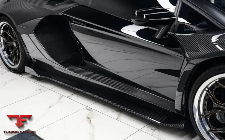 LAMBORGHINI AVENTADOR LP700 RAZOR BODY KIT