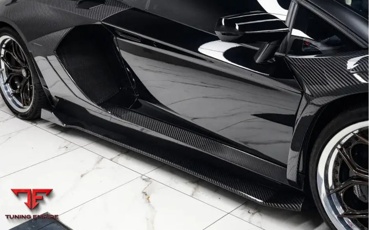 LAMBORGHINI AVENTADOR LP700 RAZOR BODY KIT