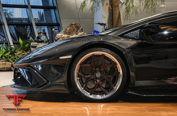 LAMBORGHINI AVENTADOR LP700 RAZOR BODY KIT