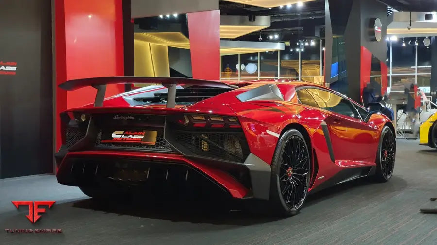 LAMBORGHINI AVENTADOR SV BODY KIT