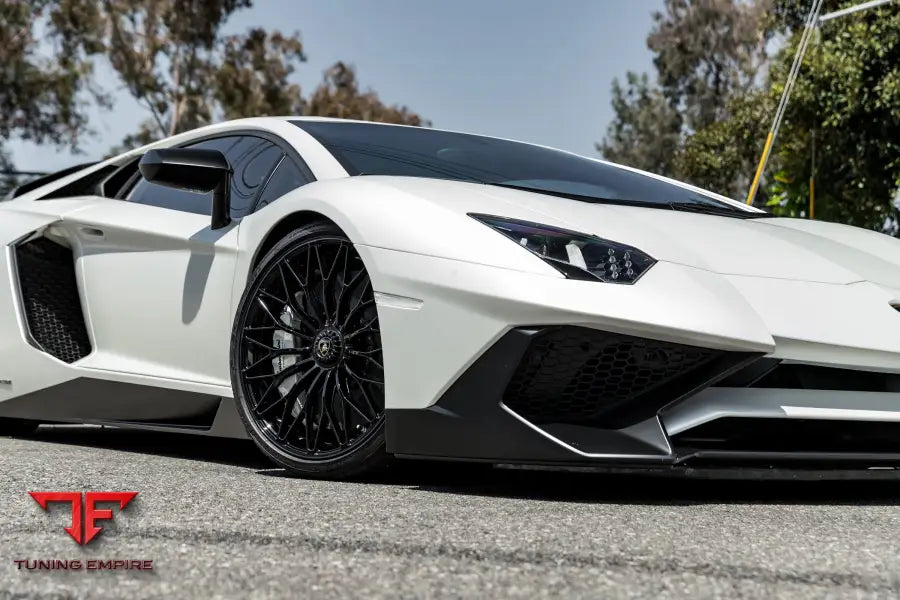 LAMBORGHINI AVENTADOR SV FORGED WHEELS AND EXHAUST SYSTEM