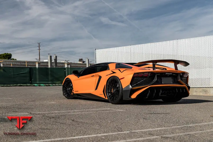 LAMBORGHINI AVENTADOR SV FORGED WHEELS AND EXHAUST SYSTEM