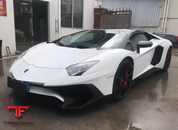 LAMBORGHINI AVENTADOR CARBON BODY KITS