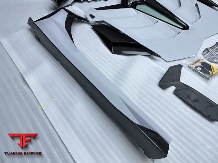 LAMBORGHINI AVENTADOR SVJ CARBON BODY KITS