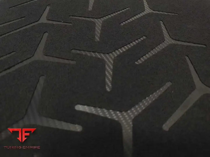 LAMBORGHINI AVENTADOR SVJ STYLE CUSTOM SEATS & FLOOR MATS