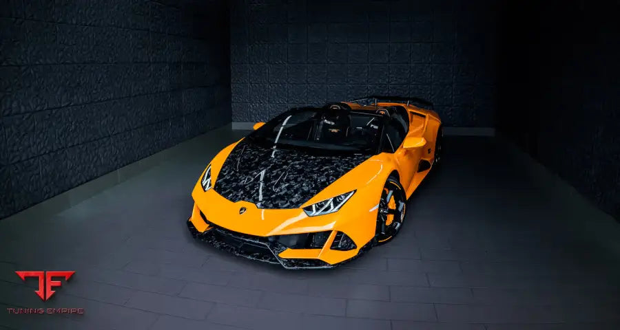 Lamborghini Huracan carbon body kit, front three-quarter view