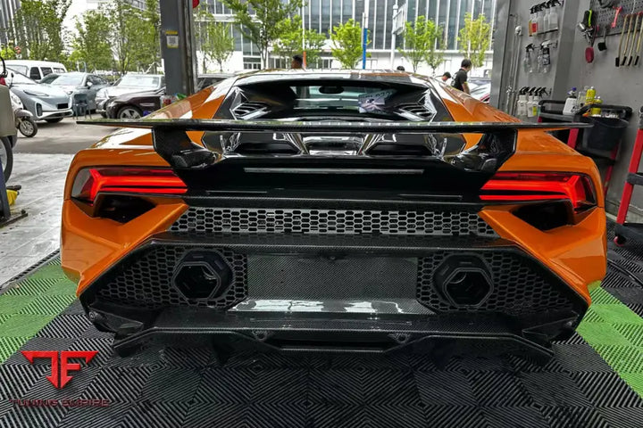 LAMBORGHINI HURACAN EVO CONVERT TECNICA STYLE REAR BUMPER BSD
