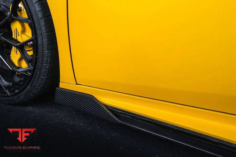 LAMBORGHINI HURACAN EVO OD STYLE DRYCARBON FIBER SIDE SKIRTS BSD