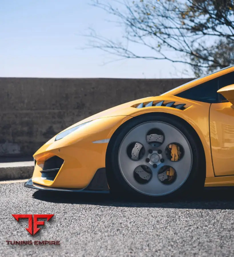 LAMBORGHINI HURACAN LP580 CARBON BODY KIT