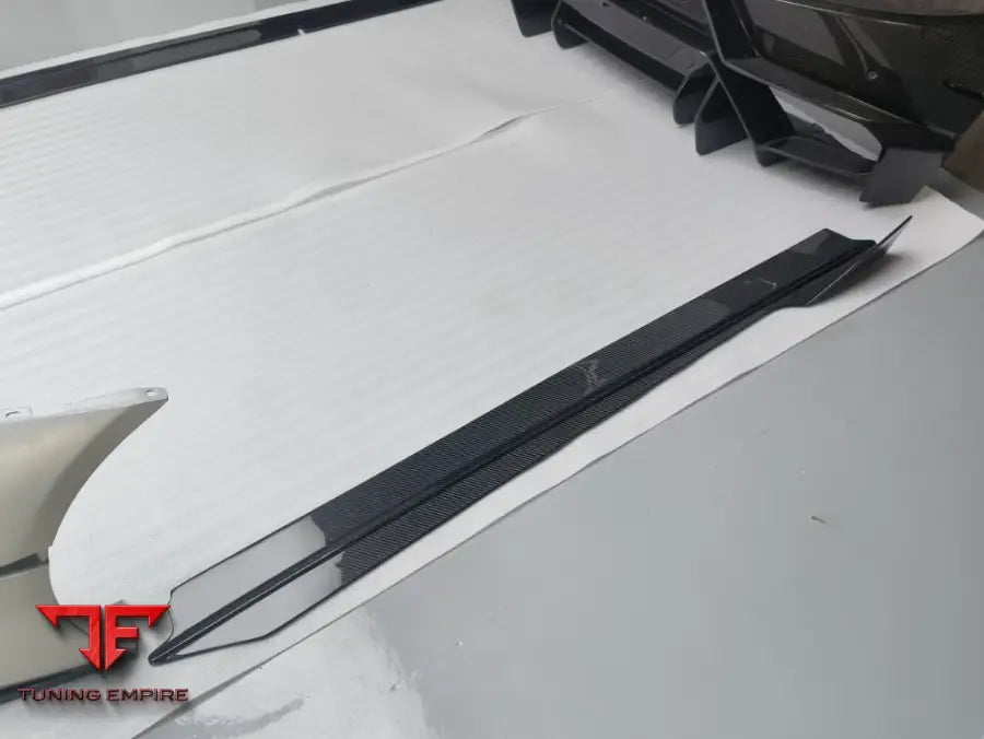 LAMBORGHINI HURACAN 1016 CARBON BODY KITS PARTS