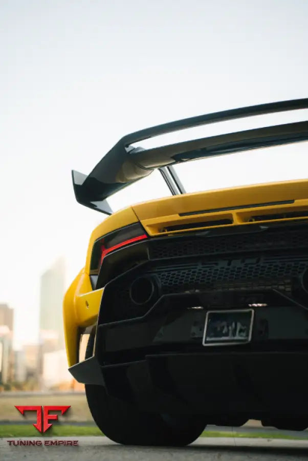 LAMBORGHINI HURACAN 1016 CARBON BODY KITS PARTS