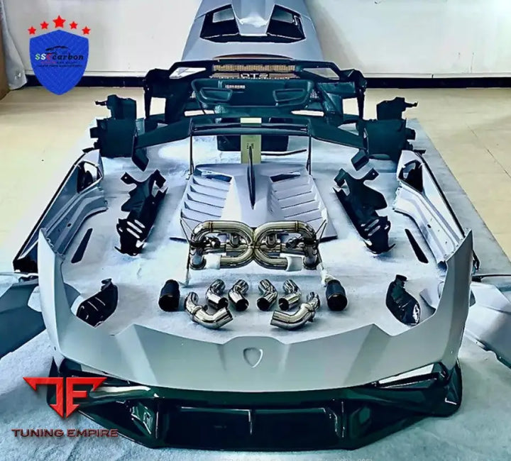 LAMBORGHINI HURACAN STO DRY CARBON FIBER PARTS