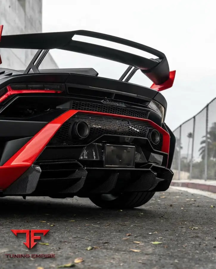 LAMBORGHINI HURACAN STO DRY CARBON FIBER PARTS