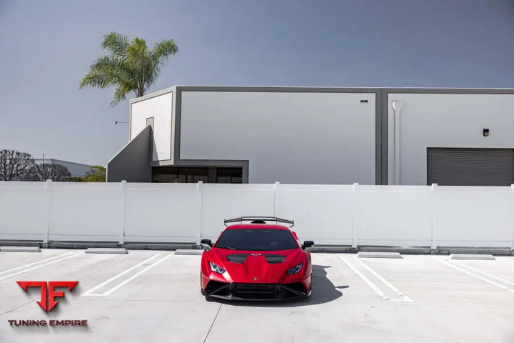 LAMBORGHINI HURACAN STO FORGED WHEELS AND EXHAUST SYSTEM