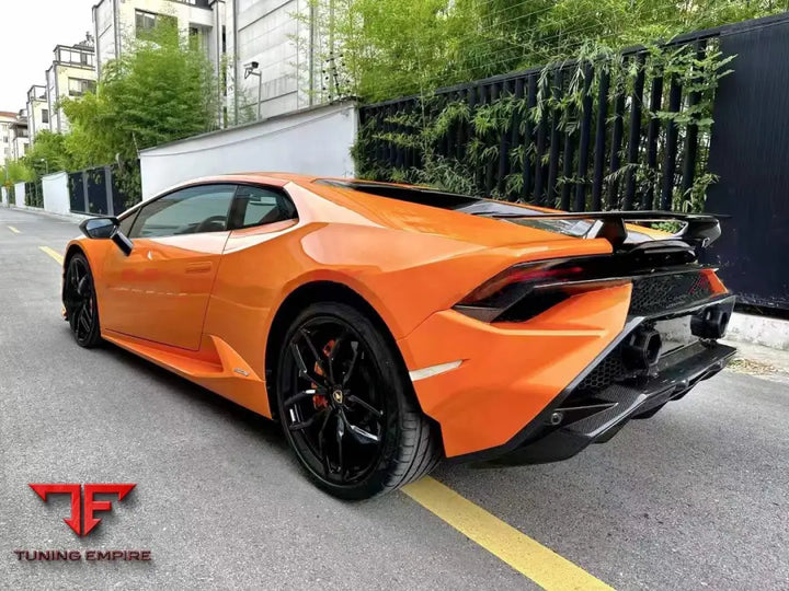 LAMBORGHINI HURACAN TECNICA CARBON FIBER PARTS