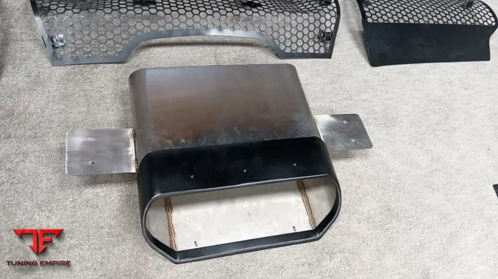 LAMBORGHINI MURCIELAGO LP640 UPGRADE TO LP670 SV DRY CARBON BODY KIT