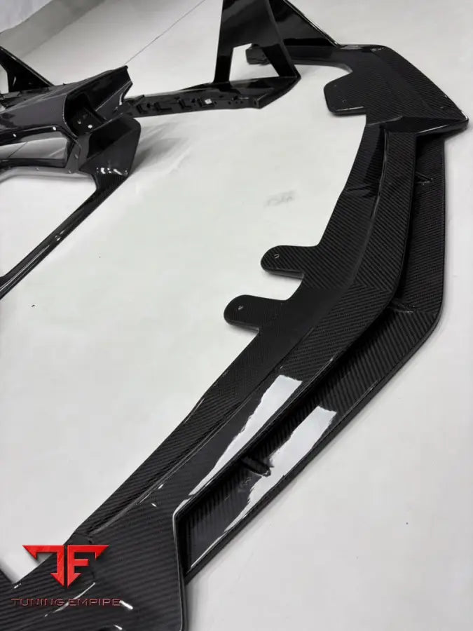 LAMBORGHINI REVUELTO CARBON BODY KIT