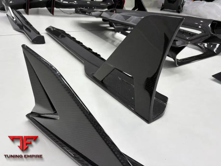 LAMBORGHINI REVUELTO CARBON BODY KIT