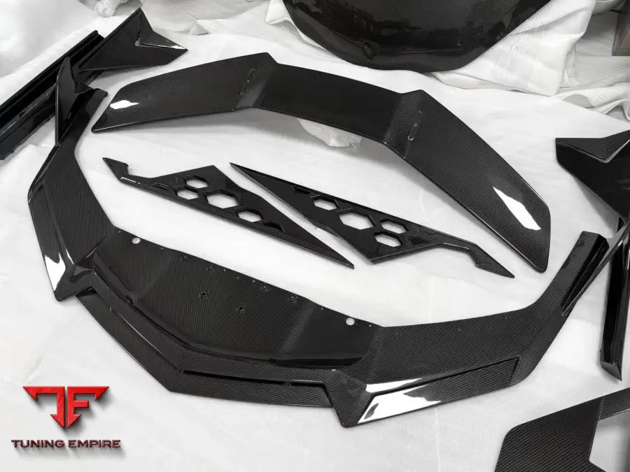 LAMBORGHINI REVUELTO CARBON FIBER PARTS