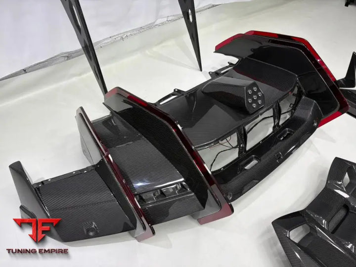 LAMBORGHINI REVUELTO CARBON BODY KIT