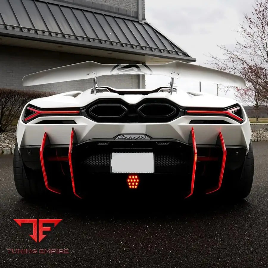 LAMBORGHINI REVUELTO CARBON FIBER BODY KIT