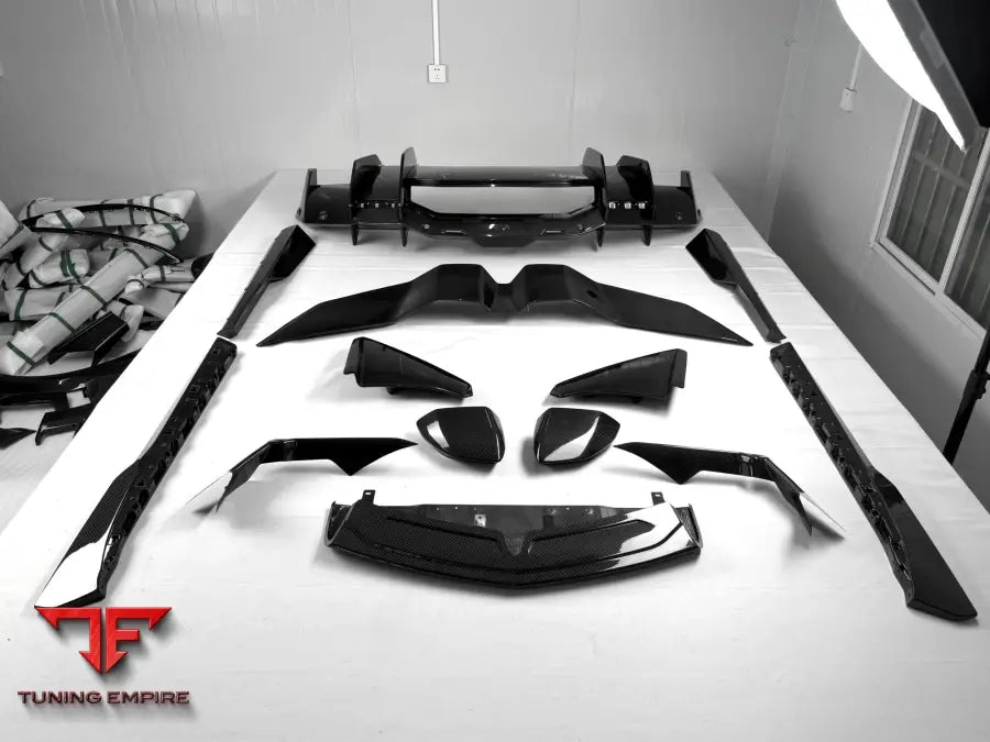 LAMBORGHINI REVUELTO OEM STYLE CARBON PARTS