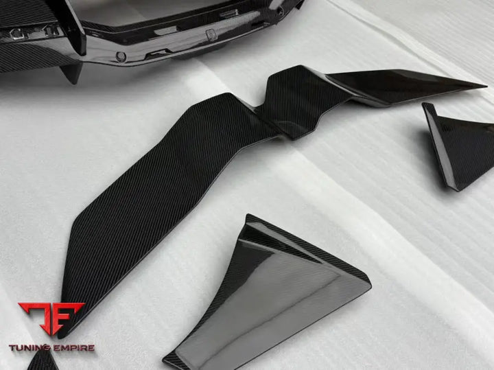 LAMBORGHINI REVUELTO CARBON PARTS